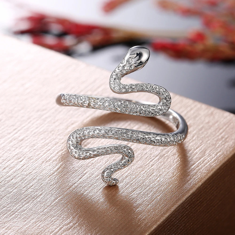 Metallic Snake-shape Ring