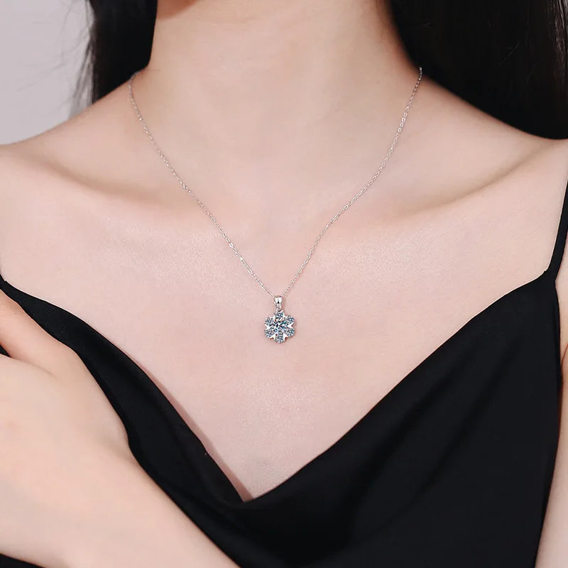 1ct Moissanite Necklace S925 Sterling Silver Clavicle Chain Snowflake Pendant